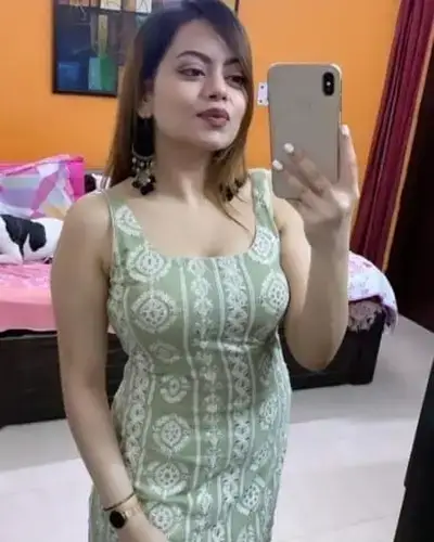 Call Girl in Ghansawangi